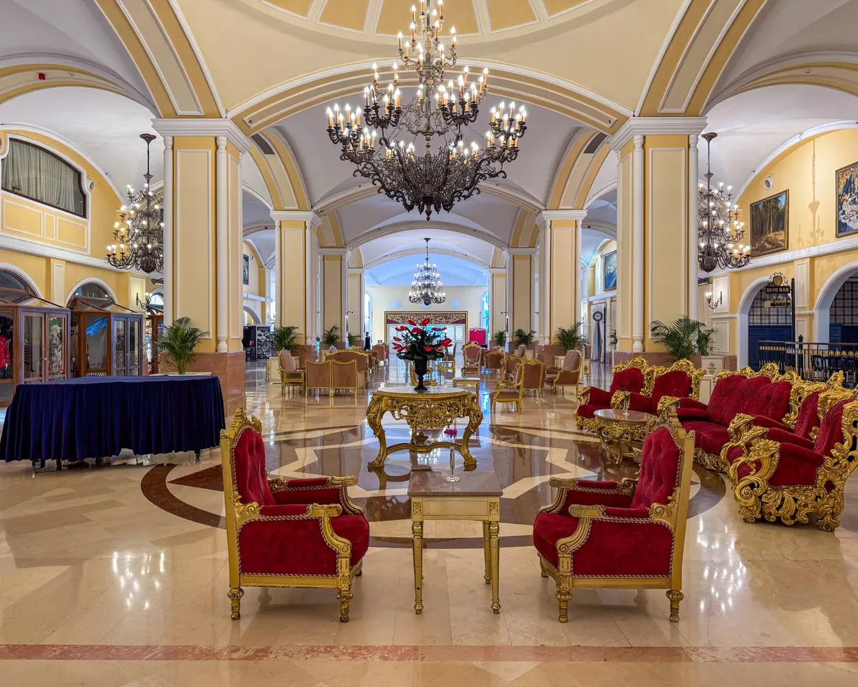 Asteria Kremlin Palace lobby with chandeliers